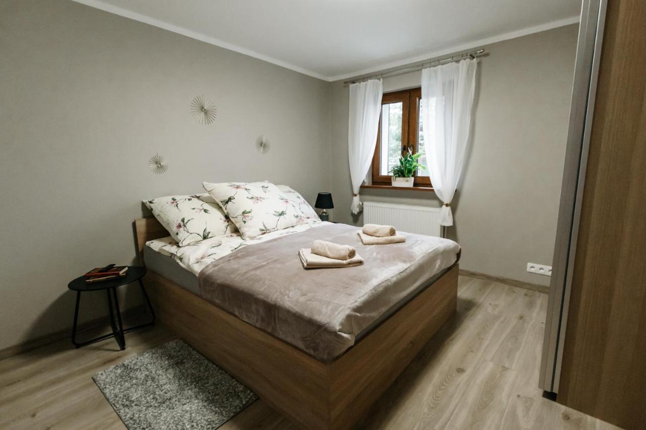 Apartament Karo 1 Karkonosze เยเลเนียกูรา ภายนอก รูปภาพ