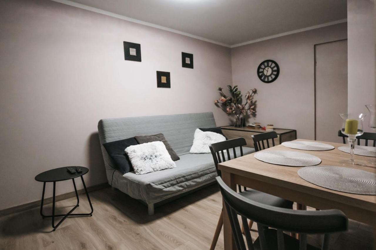 Apartament Karo 1 Karkonosze เยเลเนียกูรา ภายนอก รูปภาพ