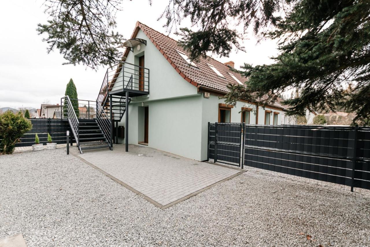 Apartament Karo 1 Karkonosze เยเลเนียกูรา ภายนอก รูปภาพ